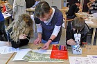 Kleine Forscher am Werk